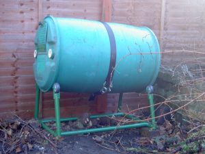 Rotary composter for kitchen waste